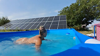 Hot Housewife on Vacation